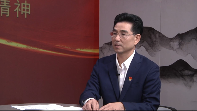 打造創新引領示范區 專訪龍湖區委書記蔡向鴻