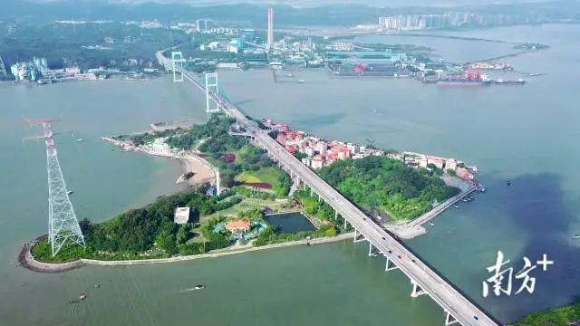 媽嶼社區(qū)位于汕頭市龍湖區(qū)龍騰街道最南端的內(nèi)海灣出海口 圖片